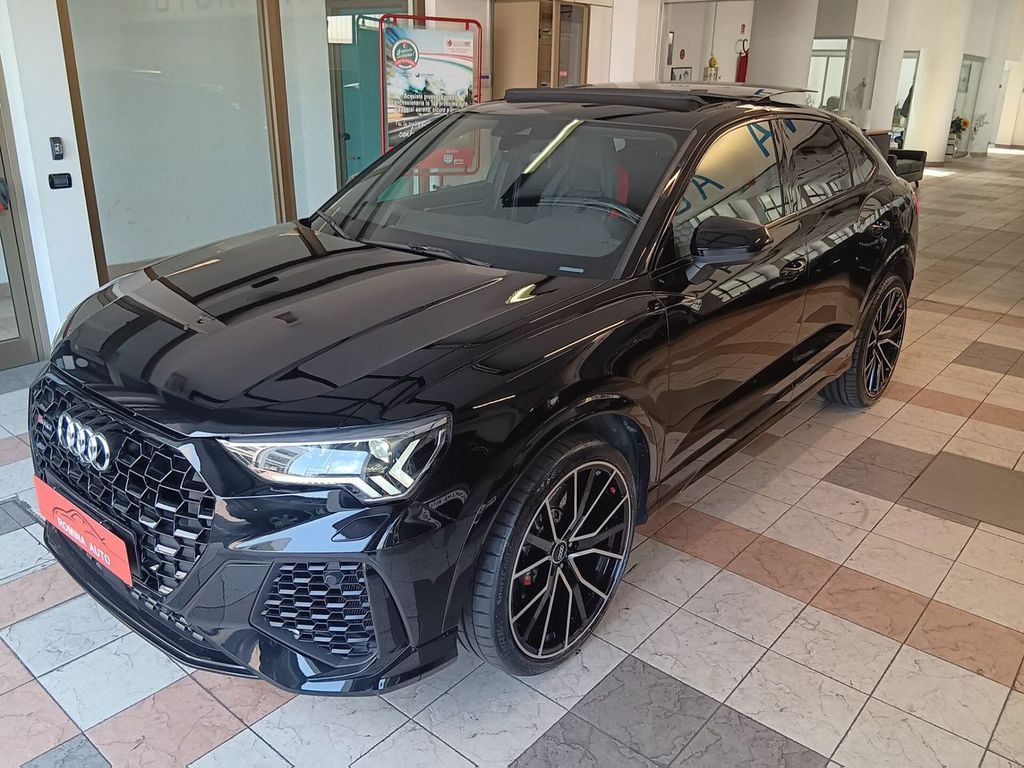Image of Audi Q3