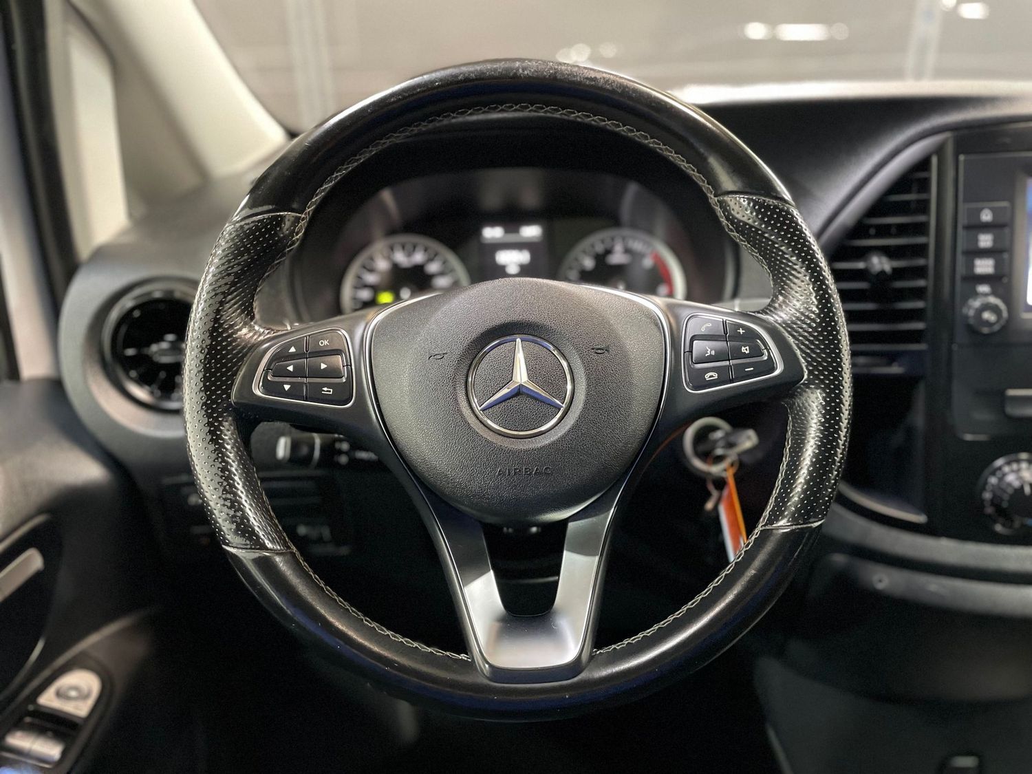 Fahrzeugabbildung Mercedes-Benz Vito 119 CDI 4x4 lang#Kamera#Navi#Klima#Shz