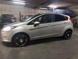 Ford Fiesta 1,4 Titanium Autom. Titanium - Ford Fiesta aus 2009: 1.4