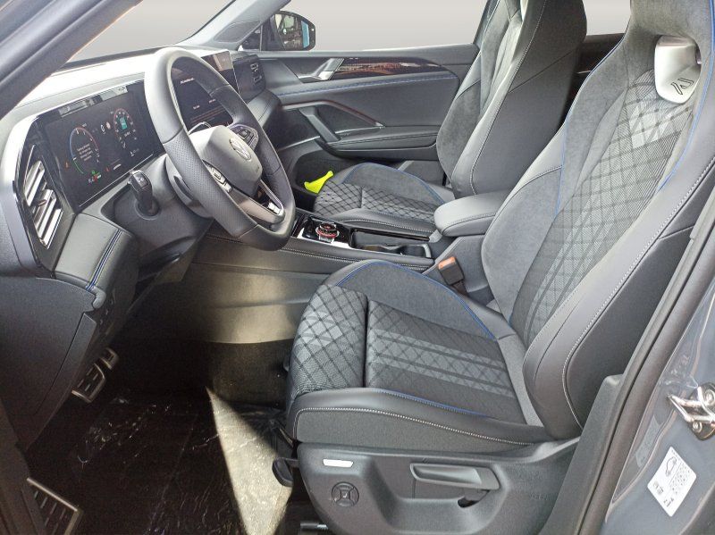 Fahrzeugabbildung Volkswagen Tiguan 1.5 TSI eHybrid DSG R-Line