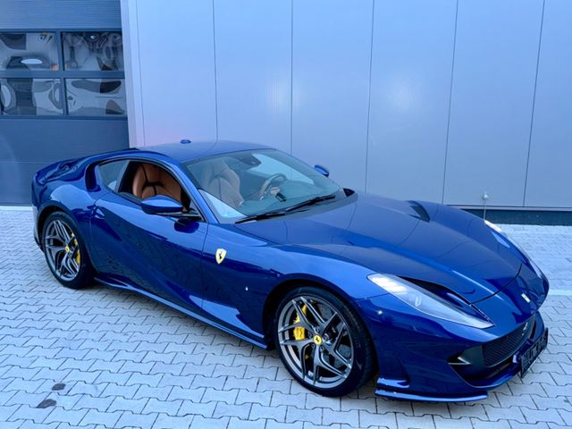 Ferrari 812 6.5 V12 Superfast DCT F1*CARBON*LED*