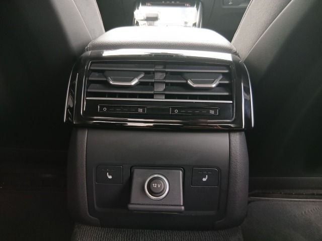 Audi A8 - Bild 25