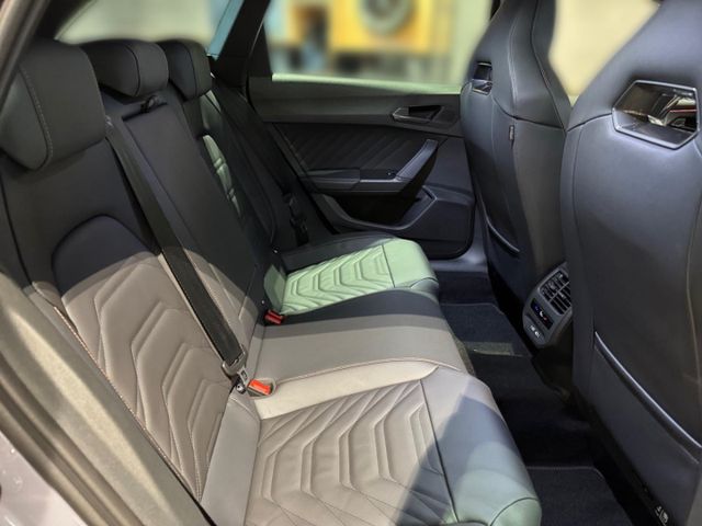 Leon Sportstourer 1.5 e-Hybrid VZ Sennheiser AHK