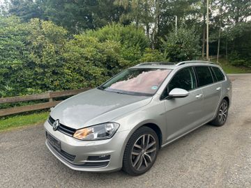 Volkswagen Golf - 2