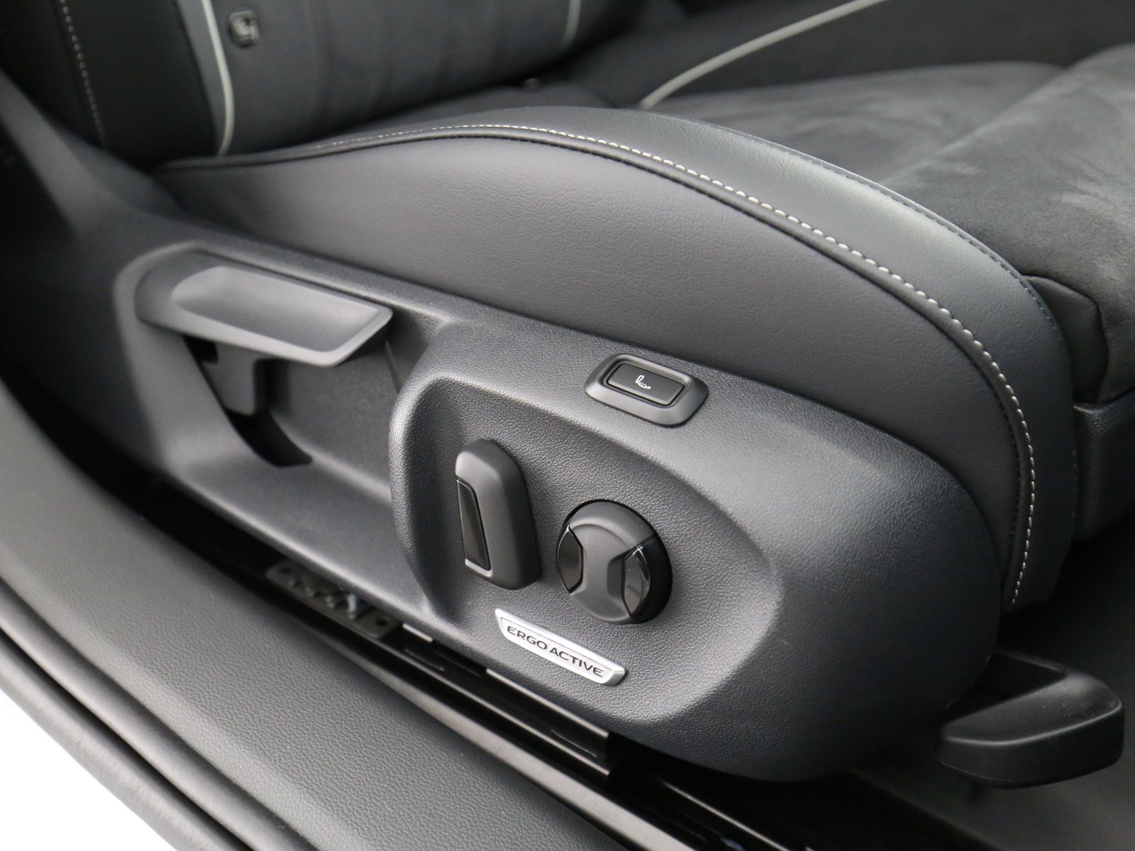 Volkswagen Passat Variant - Bild 22