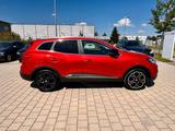 Renault Kadjar Crossborder / 1.Hand / EURO 6 - Renault Kadjar mit Benzin-Antrieb: Rot, Scheckheftgepflegt