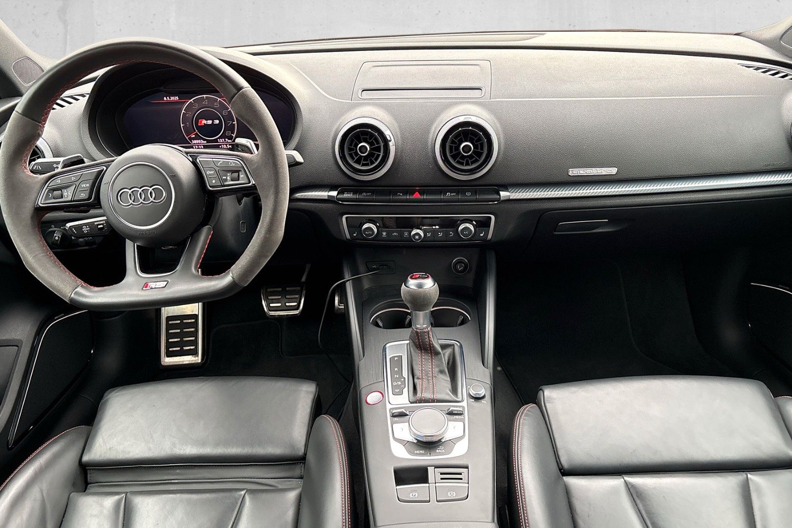 Fahrzeugabbildung Audi RS3 Limousine*RS-Schale & AGA*Virtual*280kmh*B&O