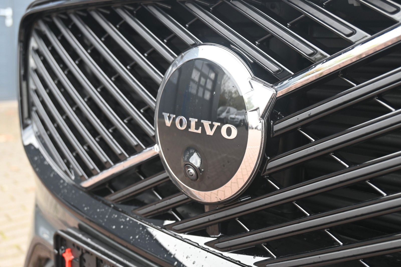 Fahrzeugabbildung Volvo XC60 Recharge T6 AWD Plus Dark