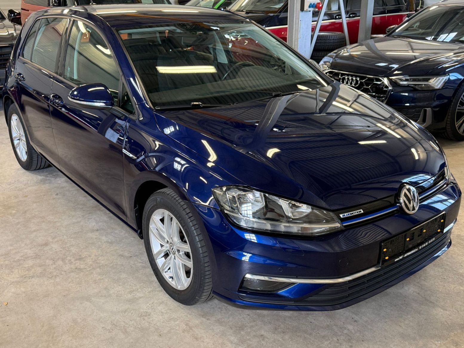 Fahrzeugabbildung Volkswagen Golf VII Lim. Comfortline CNG ACC AHK Kamera SHZ