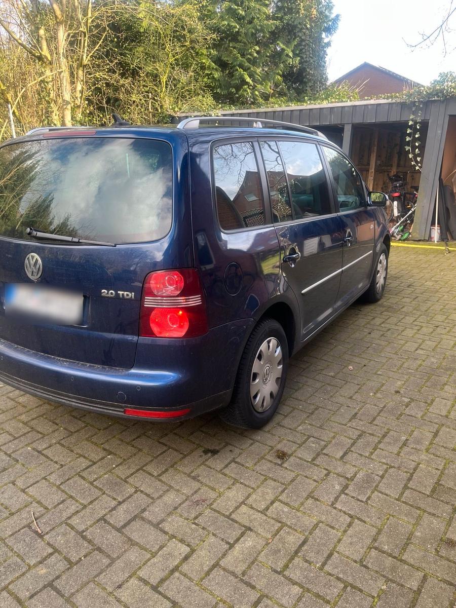 Volkswagen Touran 2007 — engine