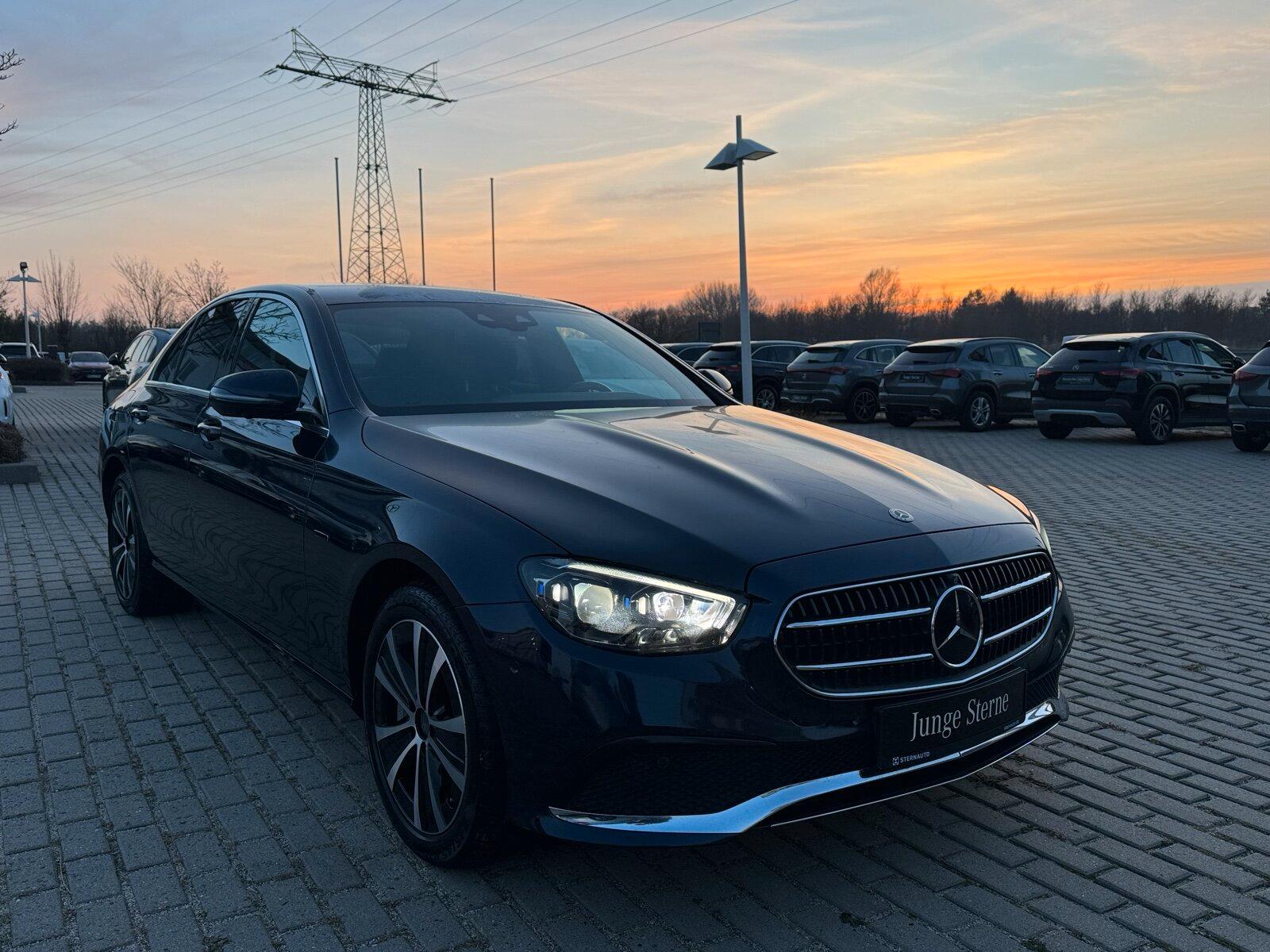 Mercedes-Benz E 300 de 4M AVANTGARDE Exterieur/Navi/Distronic