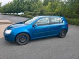 Volkswagen VW Golf 5 Tour Edition blau wenig KM, AHK ... - Volkswagen Golf: Tour Edition
