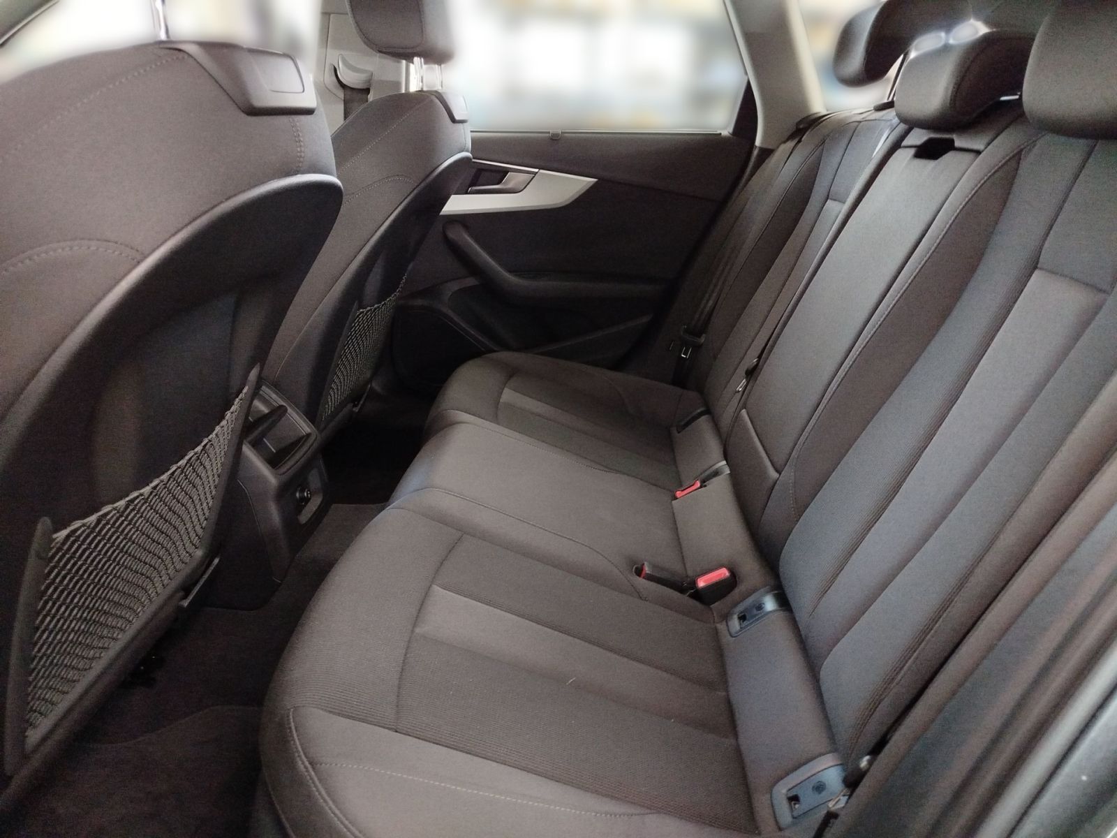 Audi A4 - Bild 10