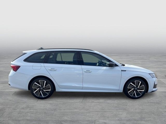 Octavia Combi 2.0 TDI Sportline DSG 360°+HUD+MAT