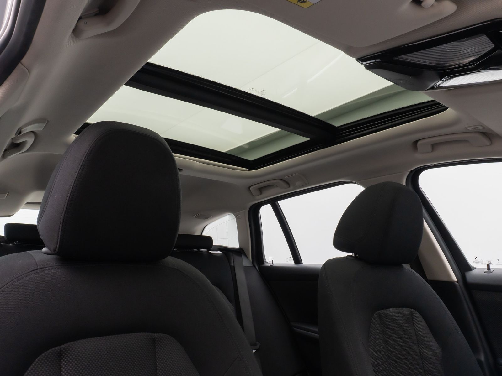 Fahrzeugabbildung BMW 320d xD Panorma Kamera DAB Ad.LED Lenkradheizung
