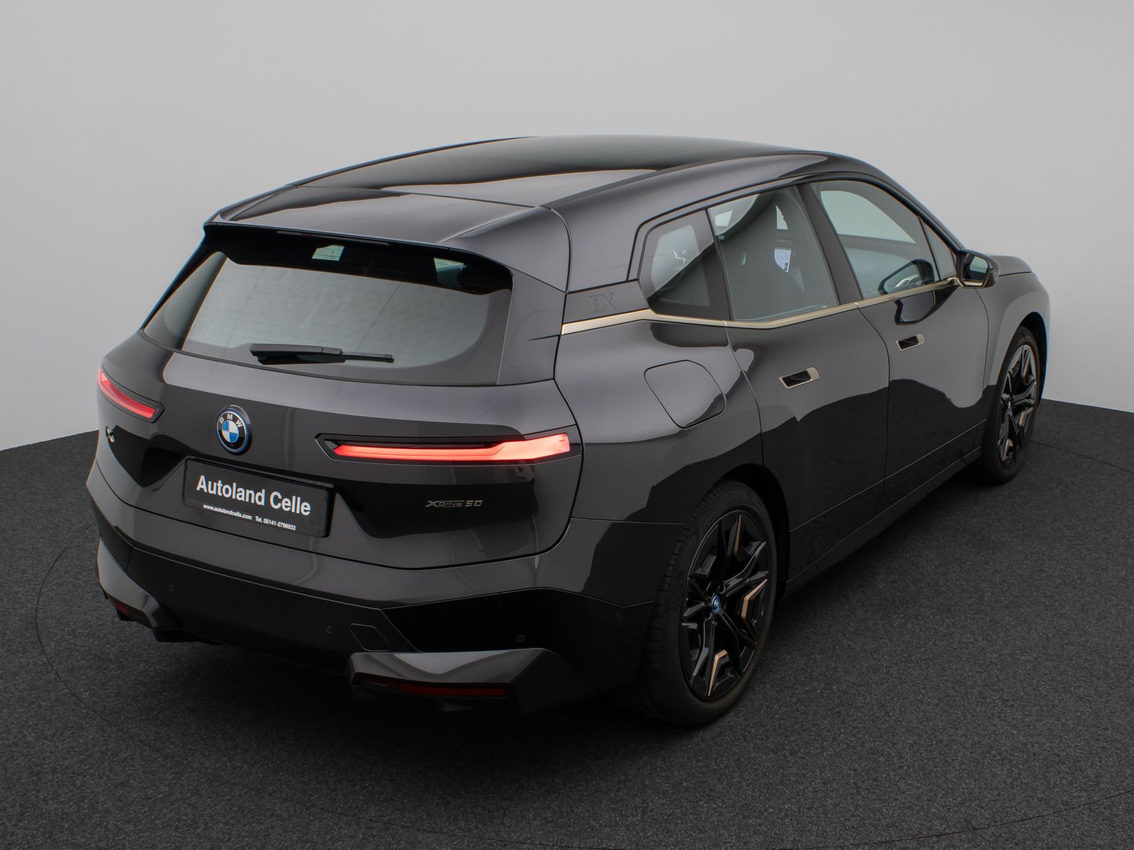 Fahrzeugabbildung BMW iX xD50 Panorama 360°Laser DAB H/K AHK Sport 22"