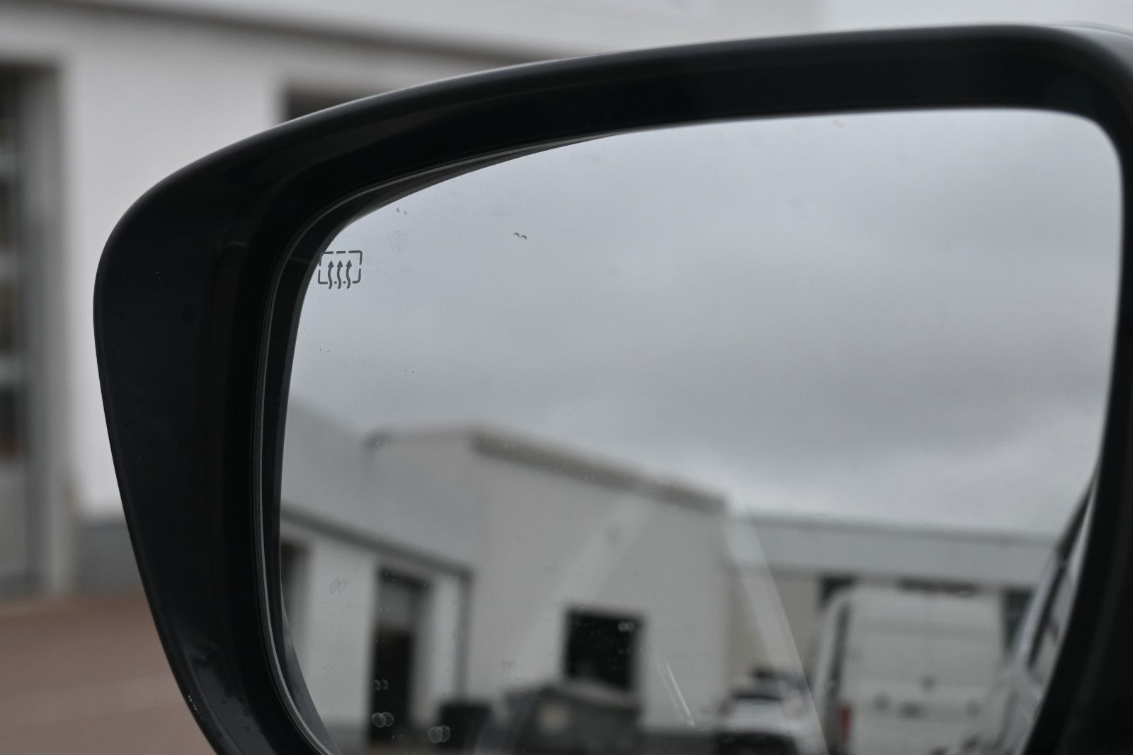 Fahrzeugabbildung Nissan X-Trail  1.6 DIG-T Schalter Tekna 4x2*360°*Pano