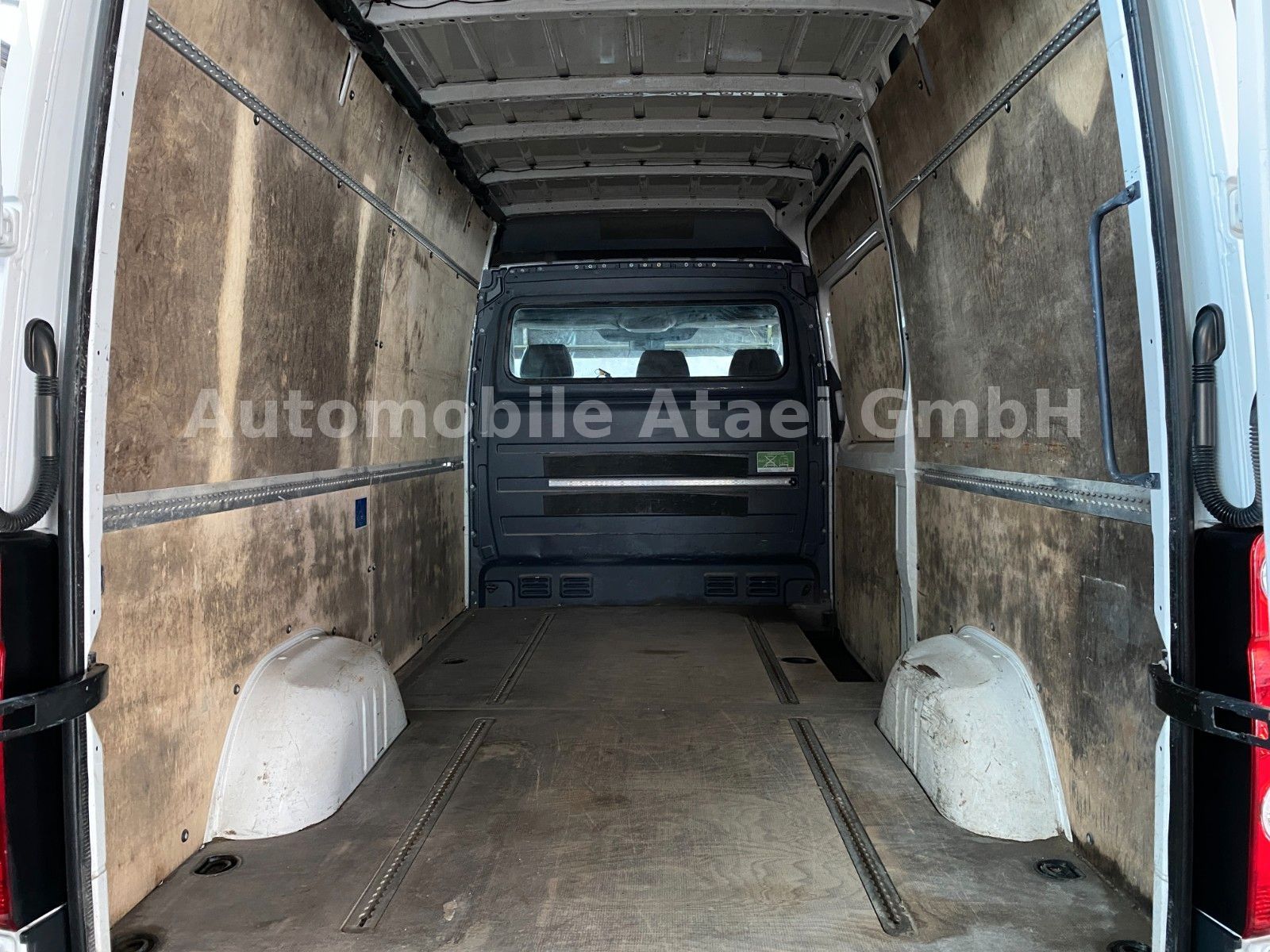 Fahrzeugabbildung Volkswagen Crafter 35 L2H2 AHK+TEMPOMAT+KLIMA (5105)