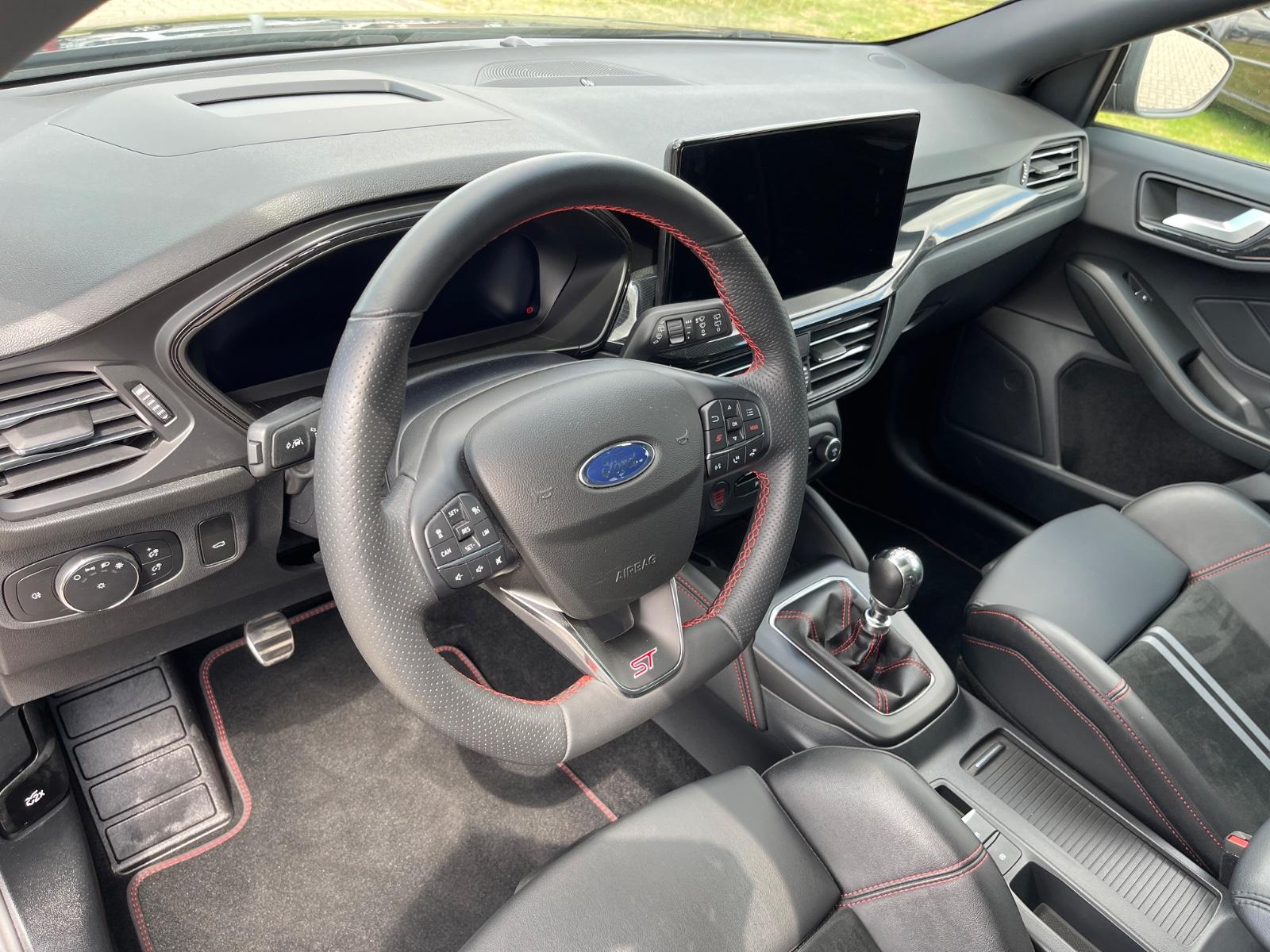 Ford Focus Turnier 2.3 EcoBoost ST X 1HD MwSt.  B&O