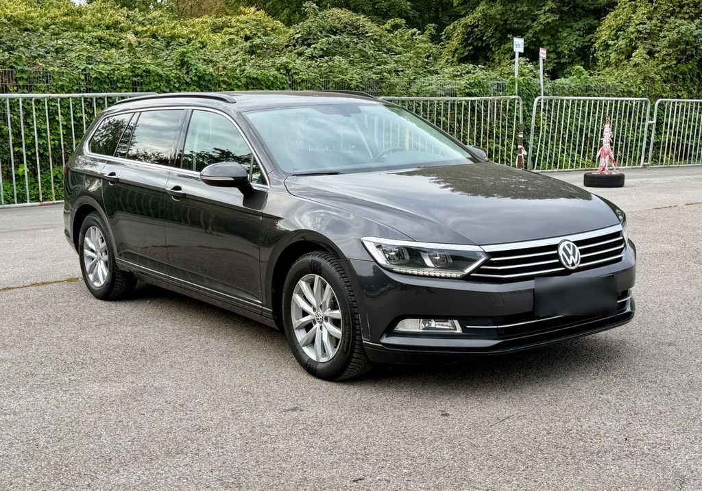 Image of Volkswagen Passat
