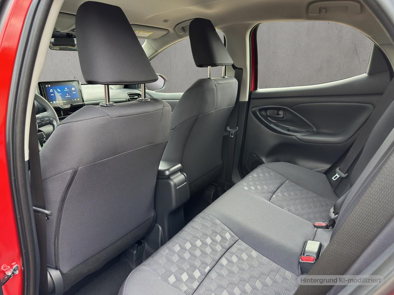 Mazda 2 Hybrid VVT-i 116 PS CVT FWD CENTRE