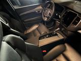 Volvo XC90 B5 AWD Geartronic Momentum Pro 7-Sitzer - Volvo Gebrauchtwagen in Wolfsburg