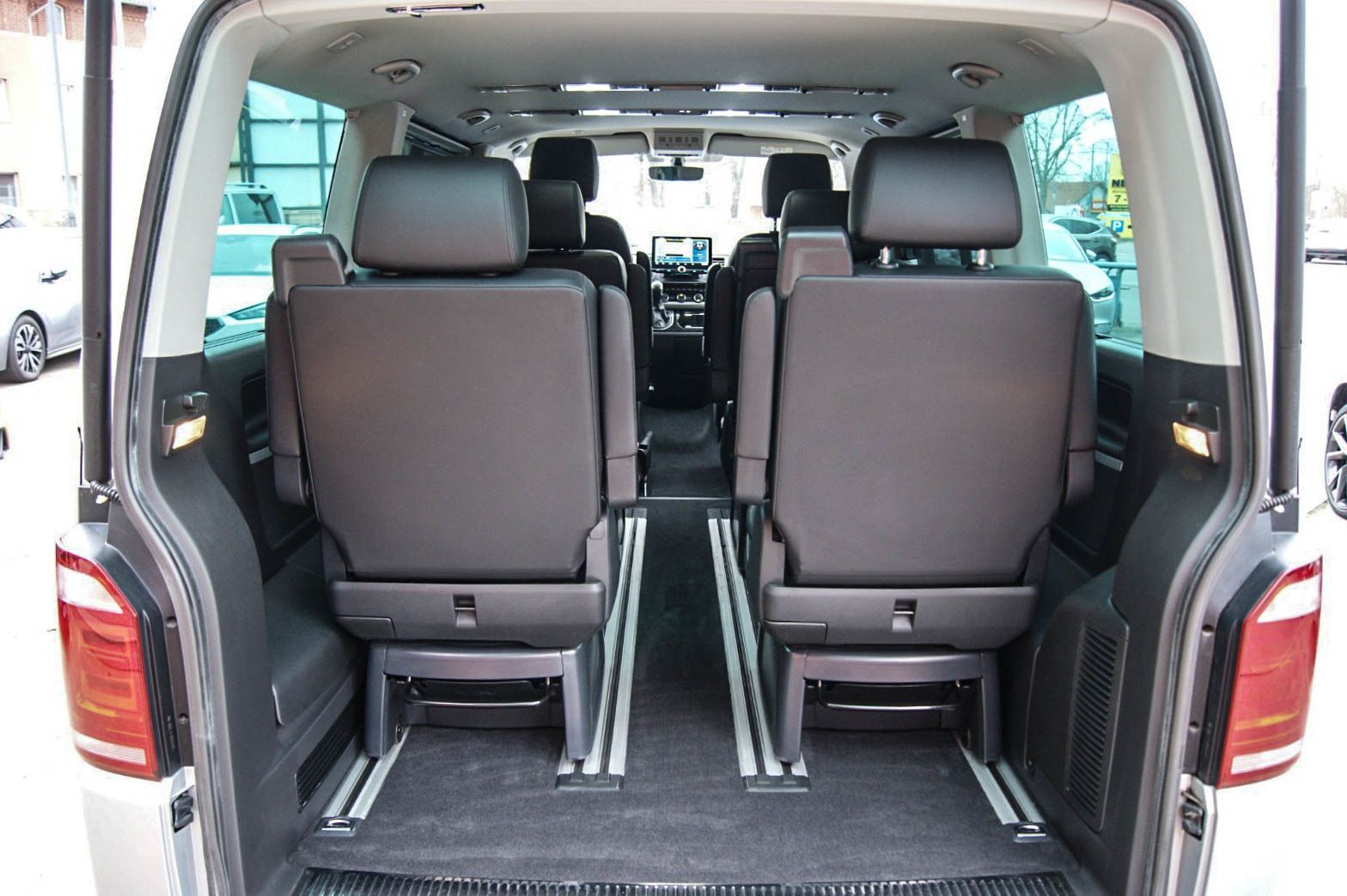 Fahrzeugabbildung Volkswagen T6 Multivan 20TDI DSG Highline 6-Sitze STHZ BETT