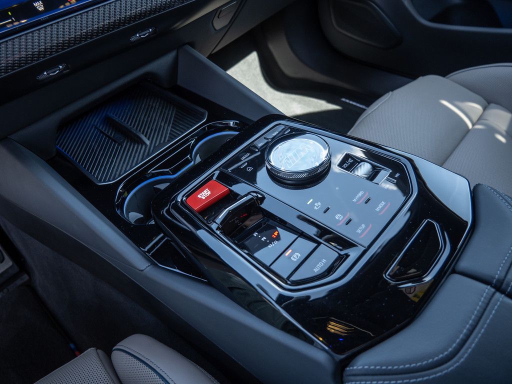 BMW M5 xDrive INDIVIDUAL UPE:181.100,- 0,5% 360° B&W foto 15