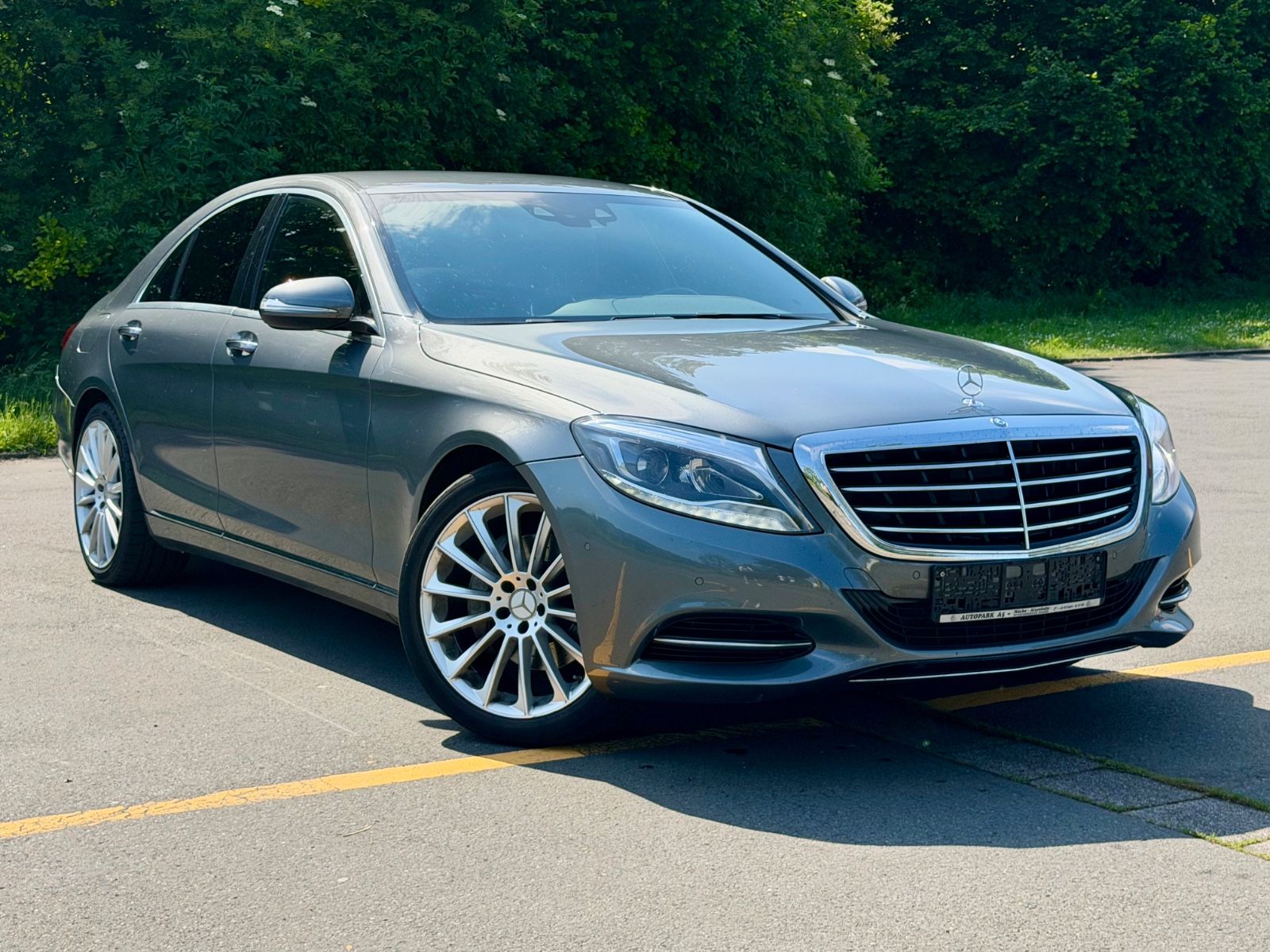 MERCEDES-BENZ S 350 d Langversion Gepflegte Luxuslimousine LED