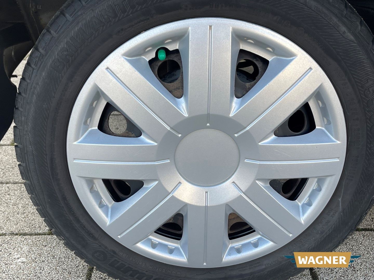 Fahrzeugabbildung Toyota Aygo Basis Servolenkung Radio TÜV 05/2026