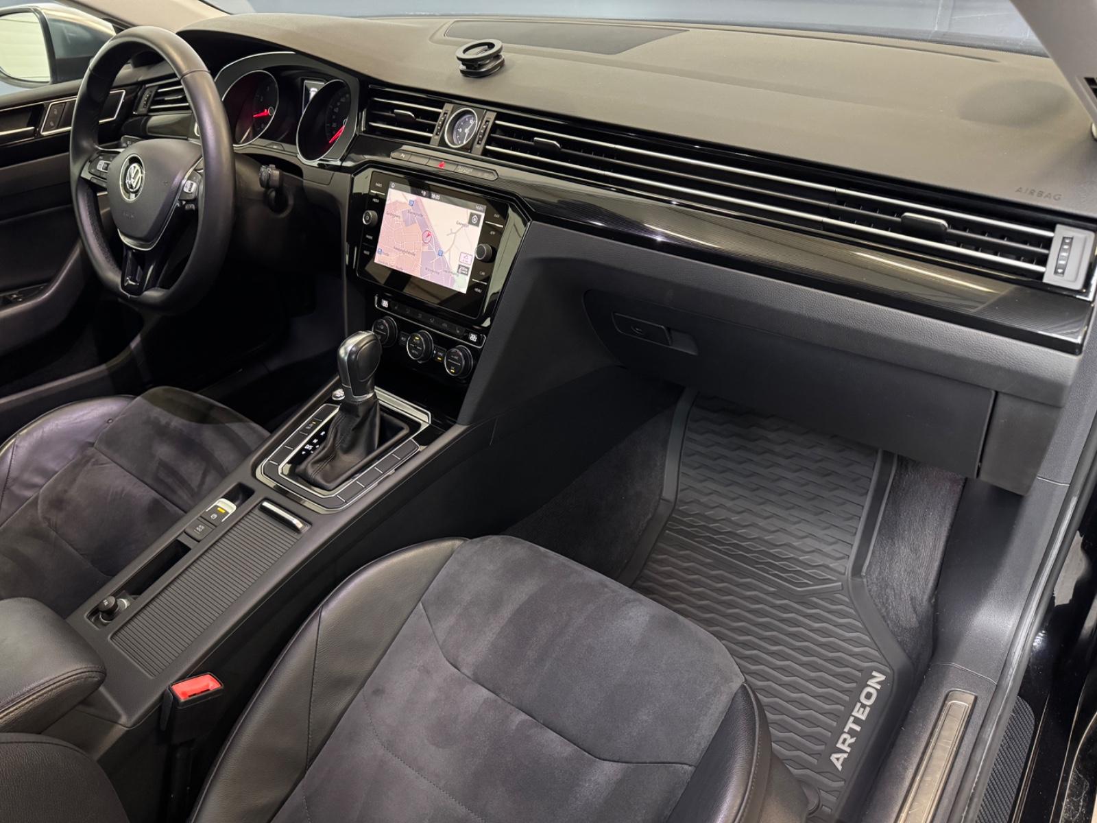Volkswagen Arteon 2.0 TSI DSG/ACC/Massage/Spurhalte/LED