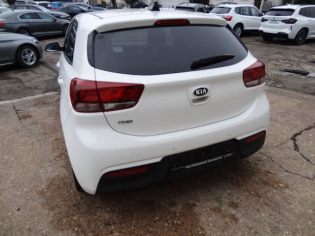 Fahrzeugabbildung Kia Rio Spirit/Kamera/Navi/SitzH/79.000km/