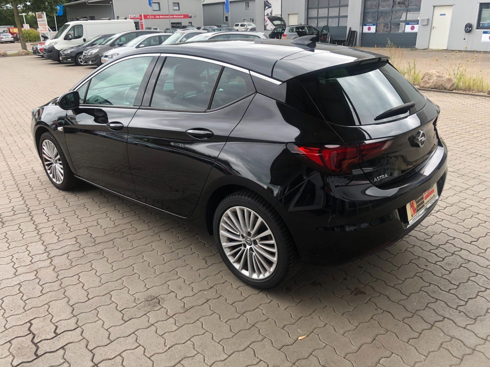 Fahrzeugabbildung Opel Astra K Lim. 5-trg. Dynamic Sonderpreis Lack