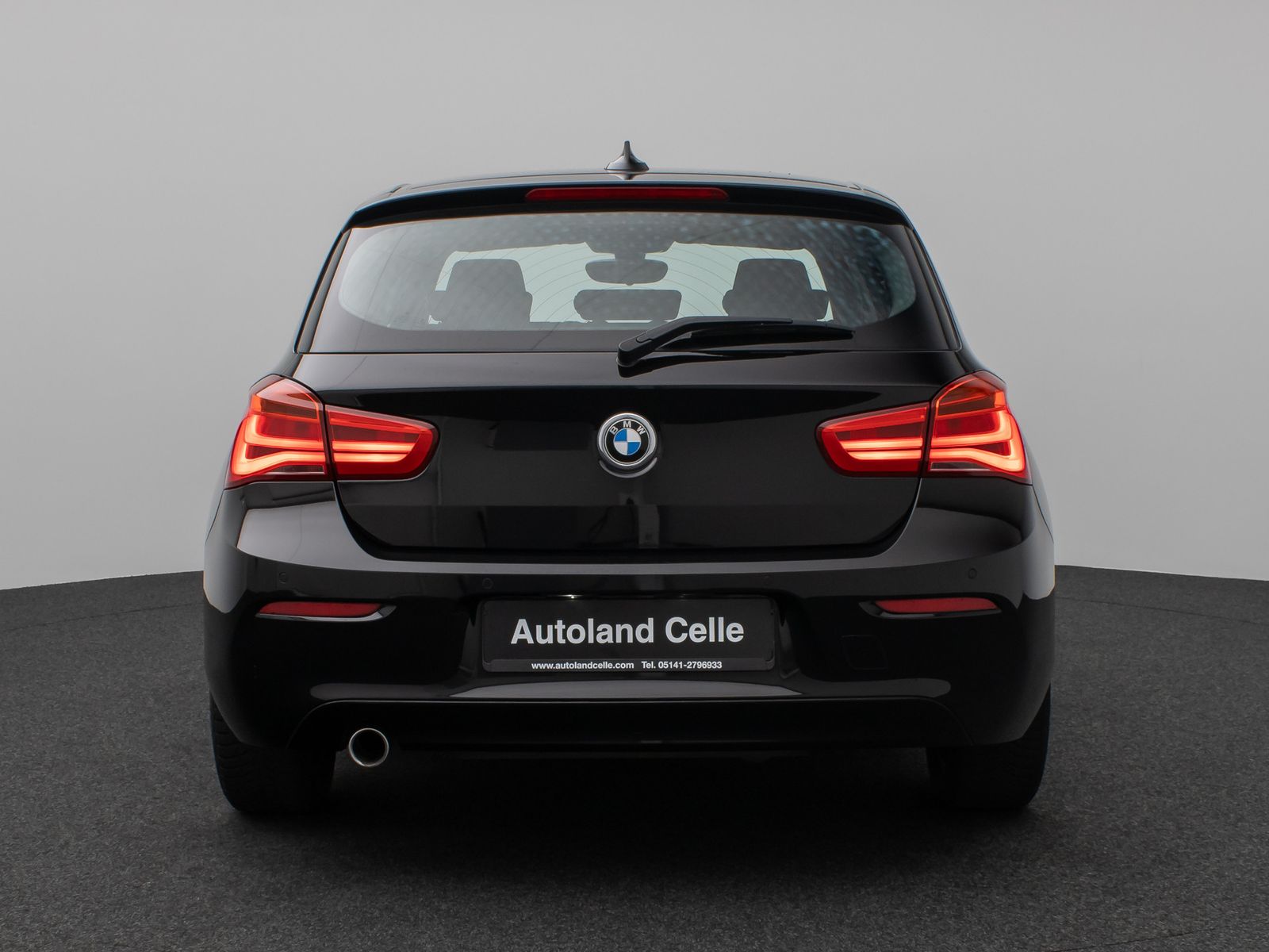 Fahrzeugabbildung BMW 118i PDChinten Sitzheizung Geschwindigkeitsreg.