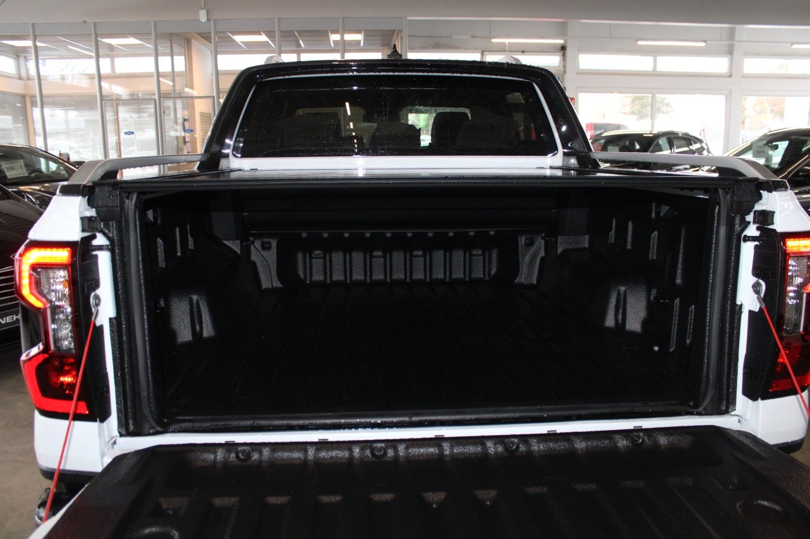 Fahrzeugabbildung Ford Ranger Wildtrak Automatik AHK LED STANDHEIZUNG