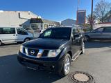 Nissan Pathfinder 2.5 dCi SE 7 Sitzer - Nissan Pathfinder SE mit Diesel-Antrieb