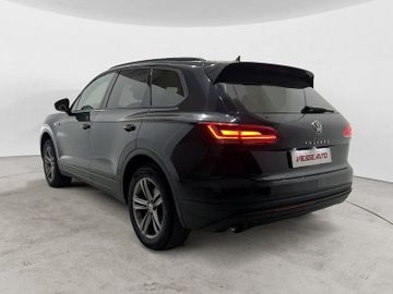 Volkswagen Touareg - 6