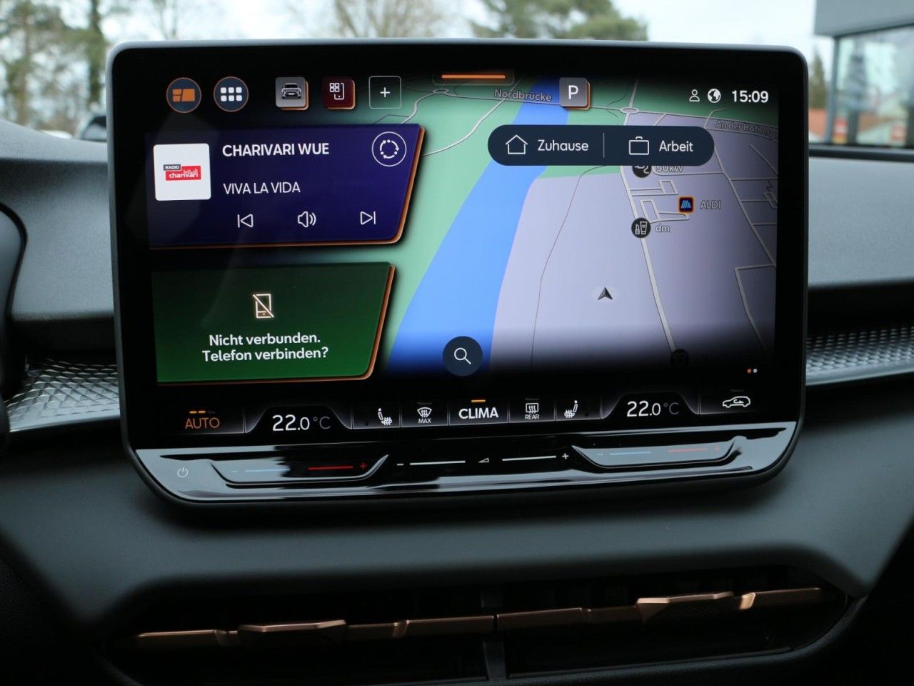 Fahrzeugabbildung CUPRA Terramar 1.5 eTSI PS DSG
