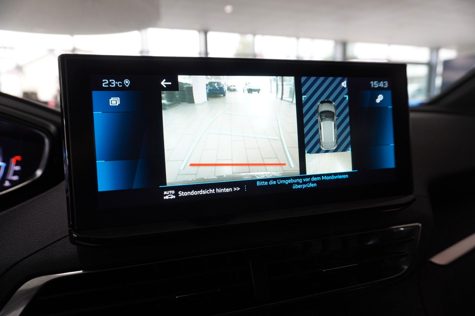Fahrzeugabbildung Peugeot 3008 1.2T ALLURE PACK NAVI/LED/KAMERA/SH/SPORT