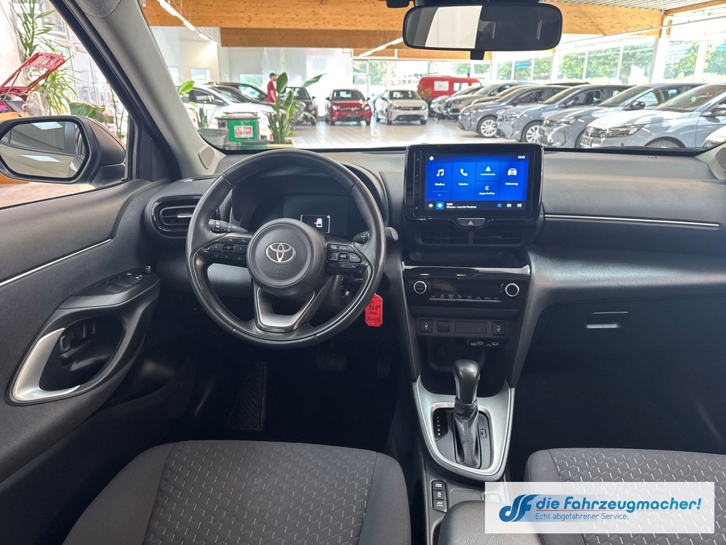 Fahrzeugabbildung Toyota Yaris Cross ACTIVE Hybrid DAB Spurhalteass. Fern