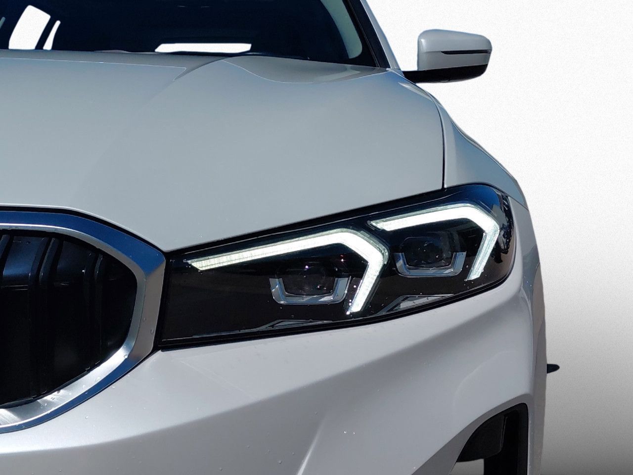 BMW 318d Touring Aut.,Pano,HUD,Kamera,Shadow,DA,SHZ foto 9