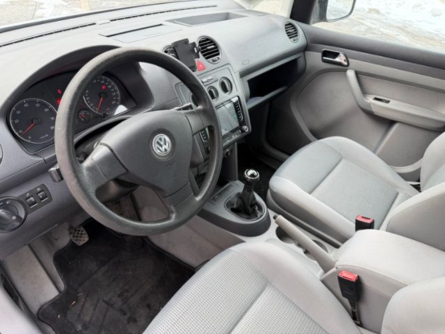 Fahrzeugabbildung Volkswagen Caddy Rollstuhlrampe