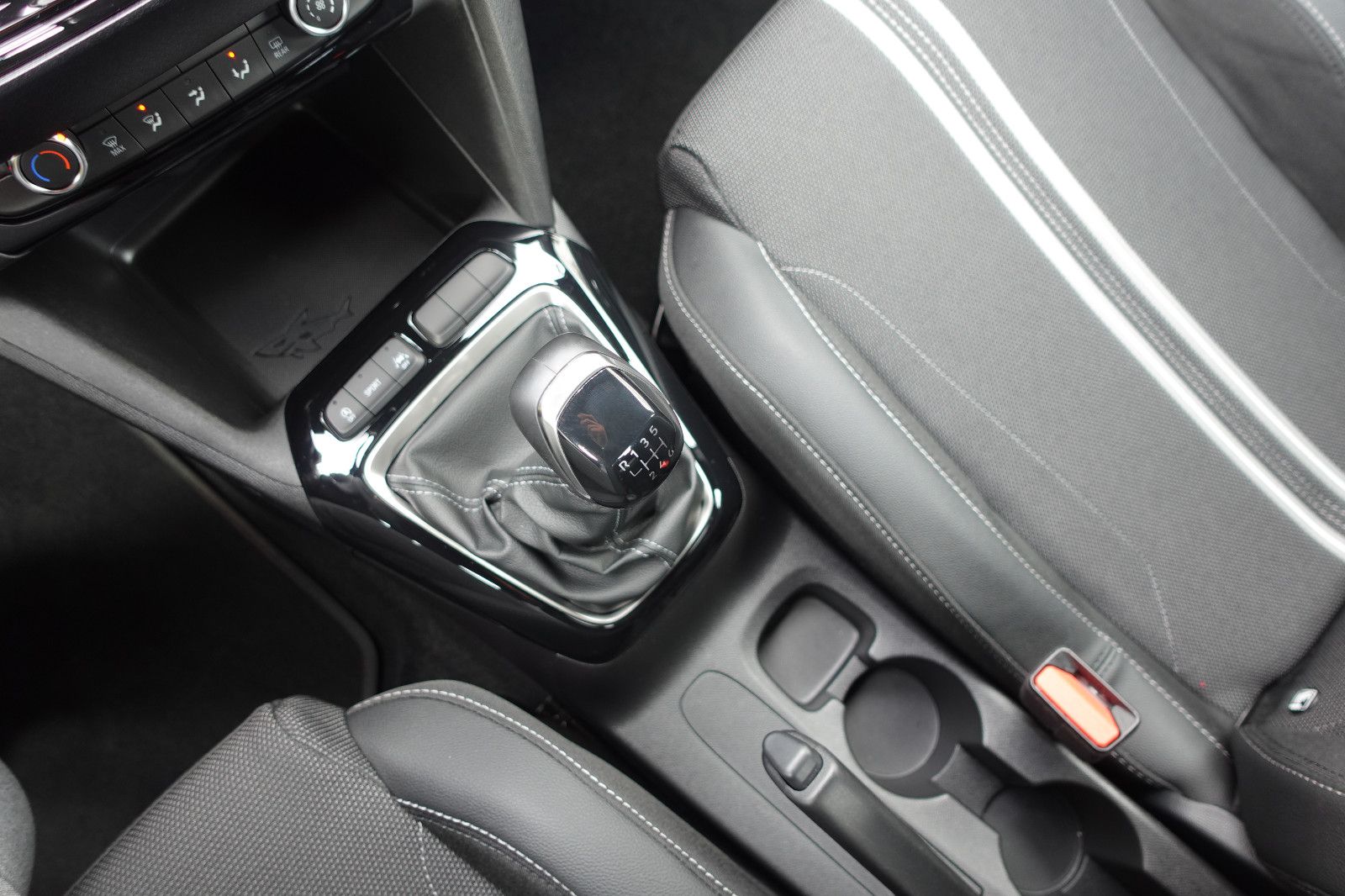 Fahrzeugabbildung Opel Corsa GS 1.2T,Kamera,Sitzhzg,Allwetter,LED,DAB+