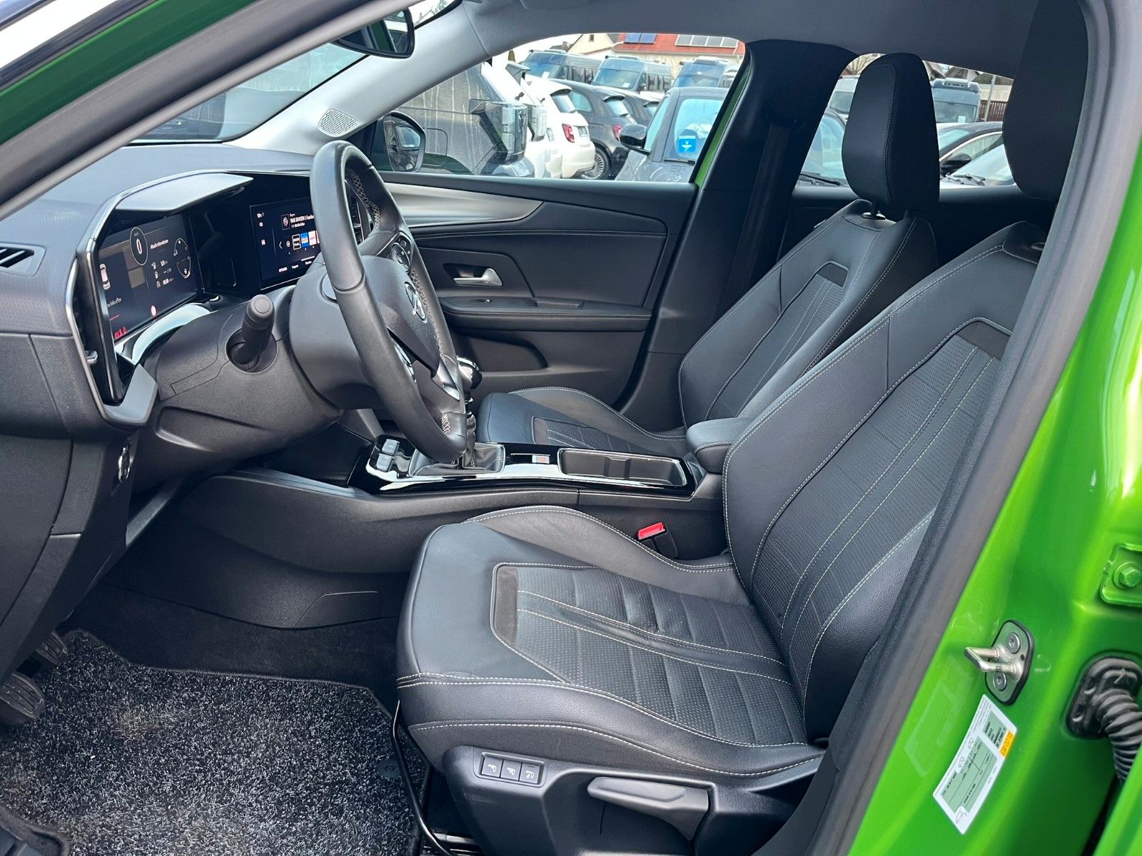 Fahrzeugabbildung Opel Mokka Elegance