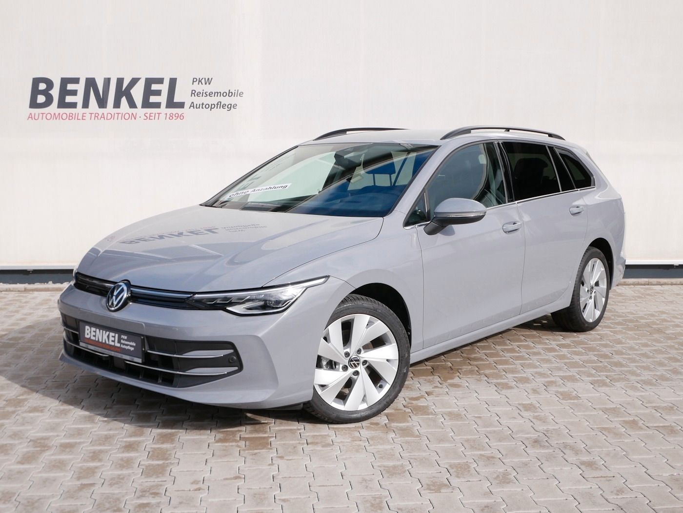 Fahrzeugabbildung Volkswagen Golf -VIII Variant 1.5 Style NEU46T DSG Matrix