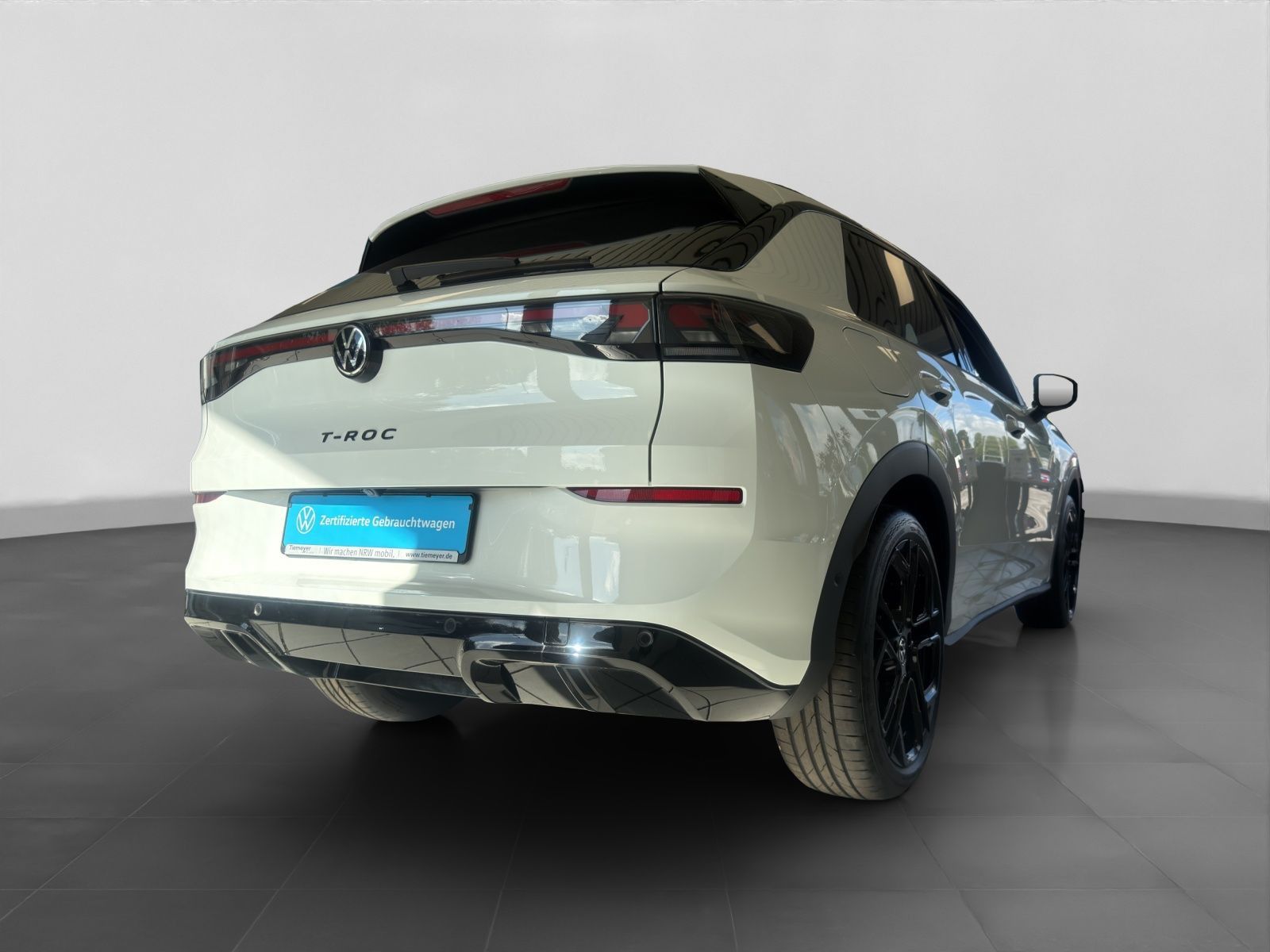 Volkswagen T-Roc 1.5 eTSI DSG R-LINE NEW AHK LM19 MATRIX AC foto 3