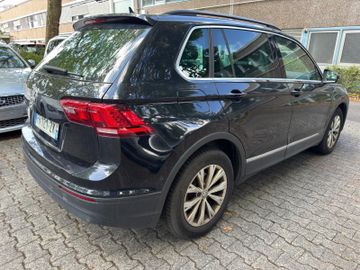 Volkswagen Tiguan - 2