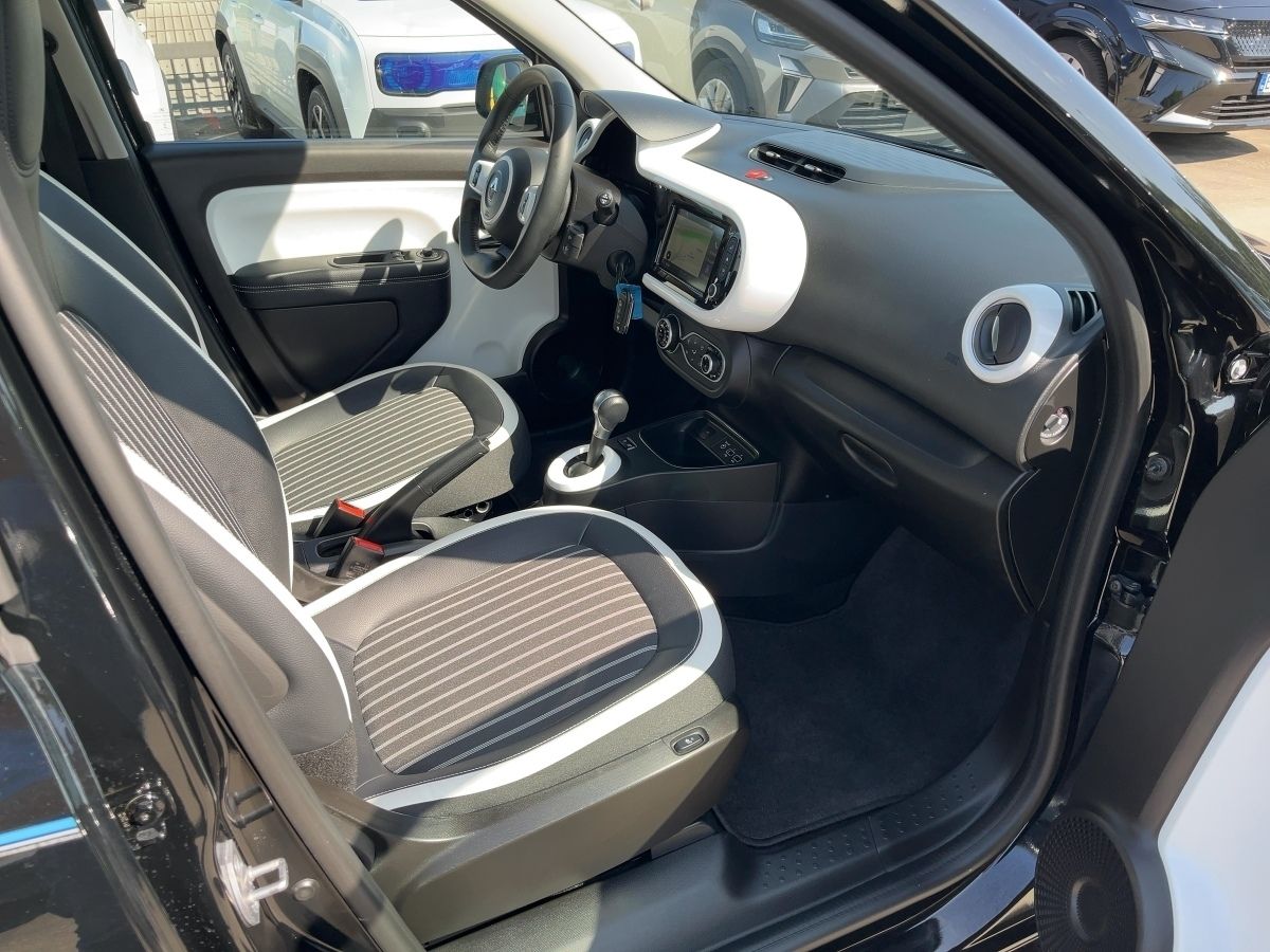 Fahrzeugabbildung Renault Twingo E-TECH INTENS Kamera SHZ Faltdach