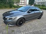 Mercedes-Benz CLA 200 - - Mercedes-Benz CLA 200 Gebrauchtwagen in Hamburg