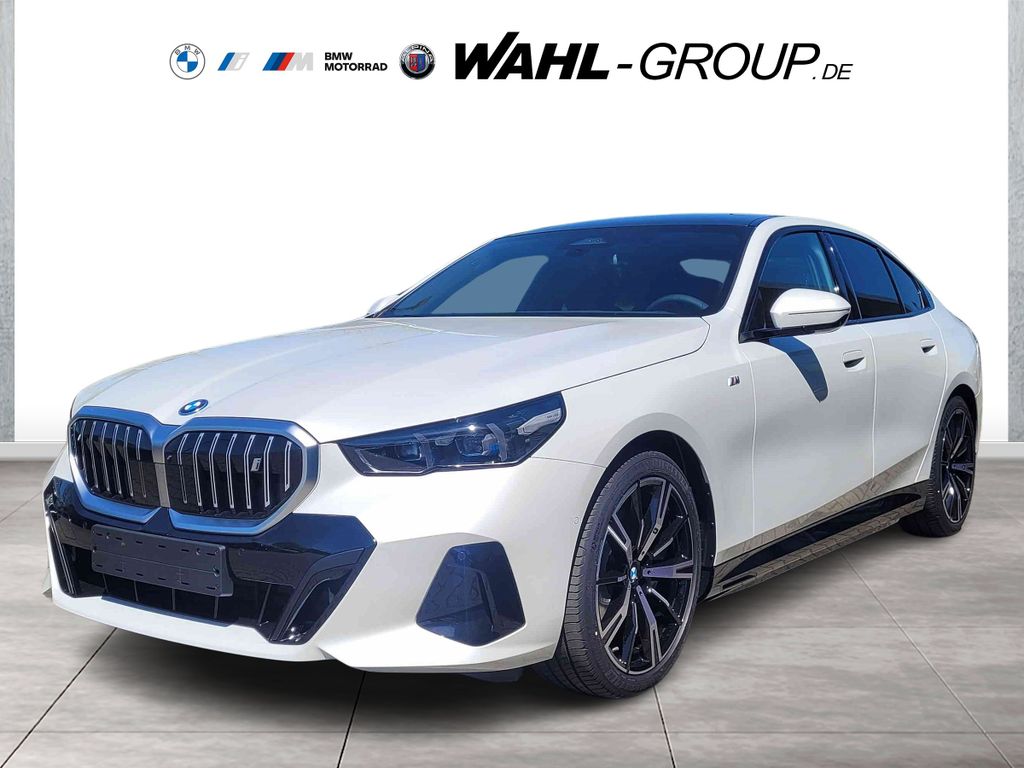 BMW i5 eDrive40 M Sport Panorama HeadUp AHK HarmanKa